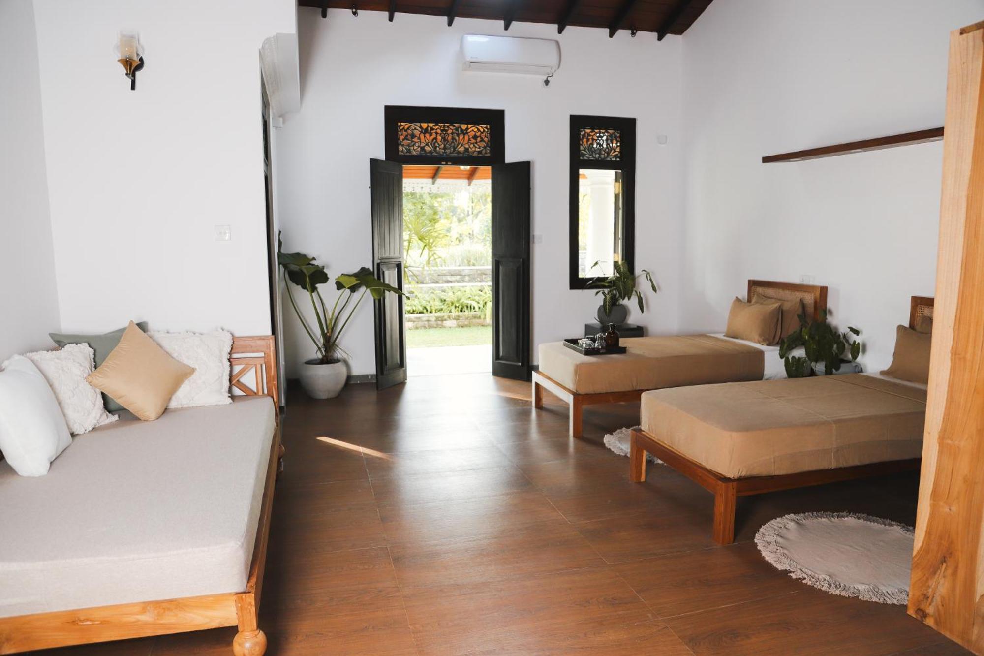 Roots Retreat Hotel Unawatuna Bilik gambar